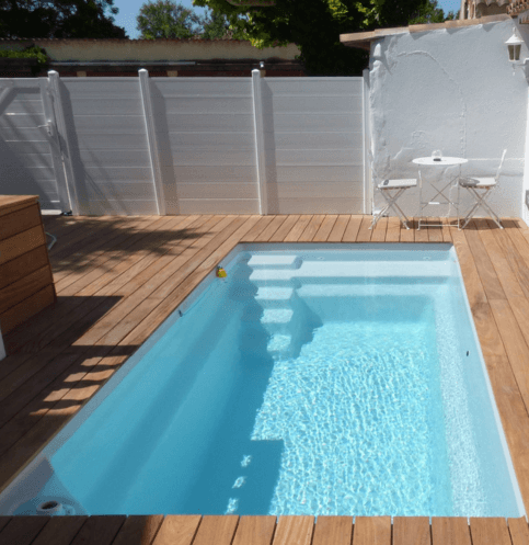 piscine coque sans margelles